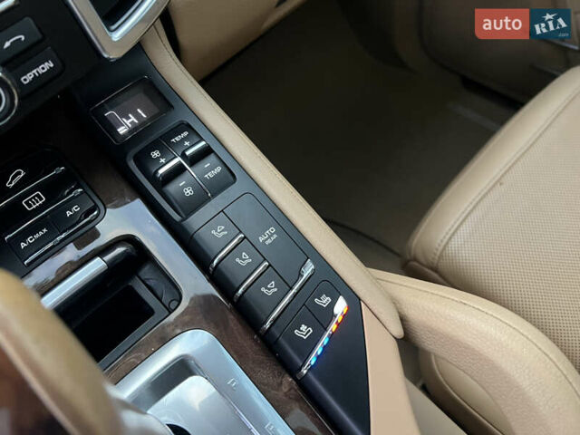 Черный Порше Каен, объемом двигателя 3.6 л и пробегом 274 тыс. км за 24950 $, фото 54 на Automoto.ua