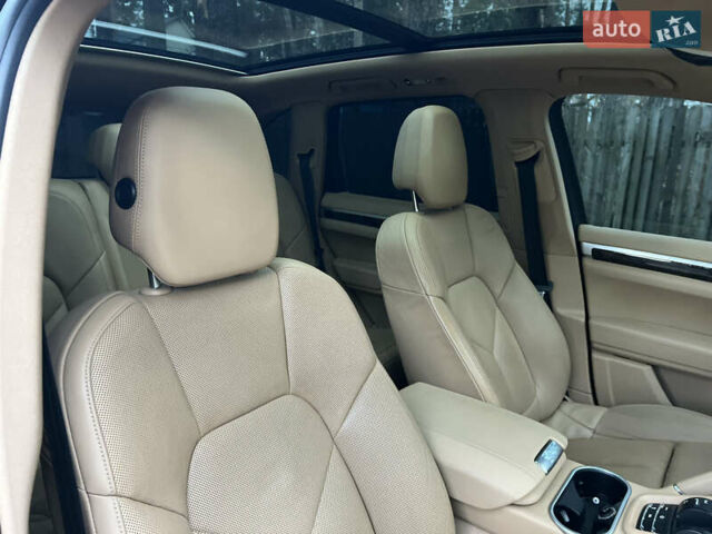 Черный Порше Каен, объемом двигателя 3.6 л и пробегом 274 тыс. км за 24950 $, фото 84 на Automoto.ua