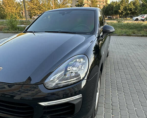Чорний Порше Cayenne, об'ємом двигуна 2.97 л та пробігом 220 тис. км за 40000 $, фото 10 на Automoto.ua