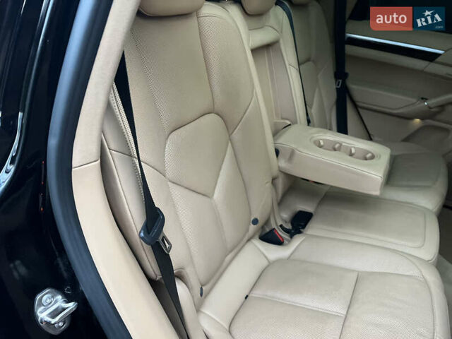 Черный Порше Каен, объемом двигателя 3.6 л и пробегом 274 тыс. км за 24950 $, фото 179 на Automoto.ua