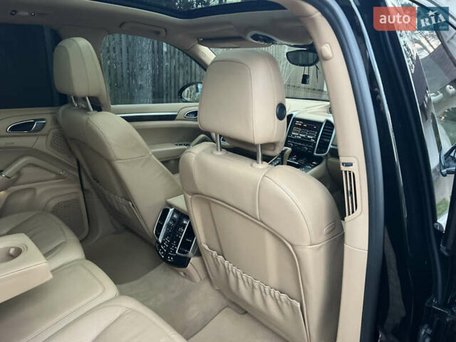 Черный Порше Каен, объемом двигателя 3.6 л и пробегом 274 тыс. км за 24950 $, фото 177 на Automoto.ua