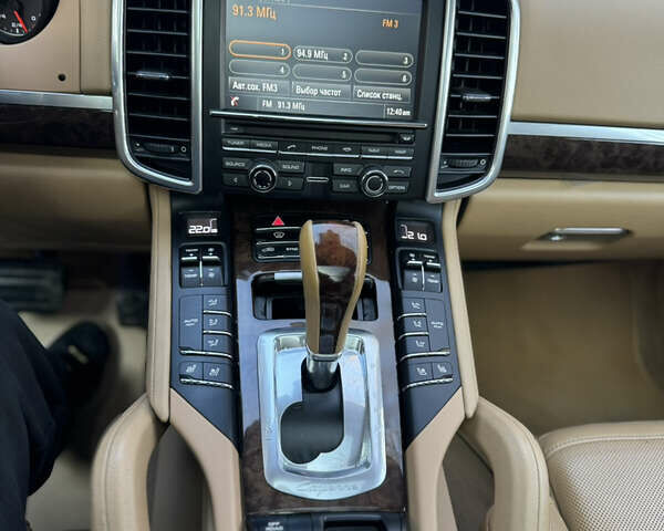 Чорний Порше Cayenne, об'ємом двигуна 3.6 л та пробігом 270 тис. км за 22500 $, фото 32 на Automoto.ua