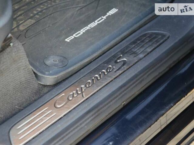 Чорний Порше Cayenne, об'ємом двигуна 3.6 л та пробігом 165 тис. км за 33999 $, фото 52 на Automoto.ua