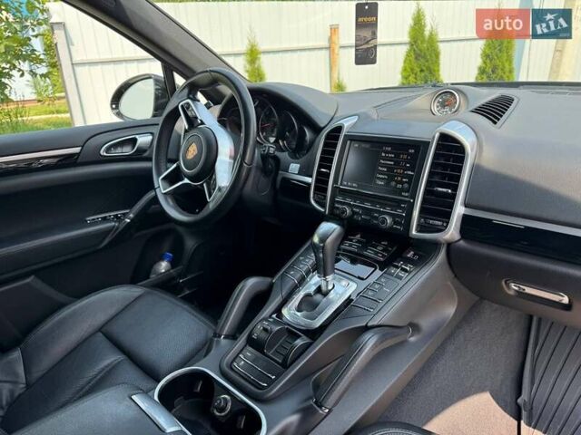 Чорний Порше Cayenne, об'ємом двигуна 2.97 л та пробігом 170 тис. км за 33500 $, фото 12 на Automoto.ua
