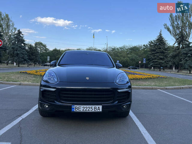 Черный Порше Каен, объемом двигателя 3 л и пробегом 248 тыс. км за 31000 $, фото 2 на Automoto.ua