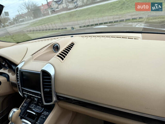 Чорний Порше Cayenne, об'ємом двигуна 3.6 л та пробігом 138 тис. км за 31000 $, фото 28 на Automoto.ua