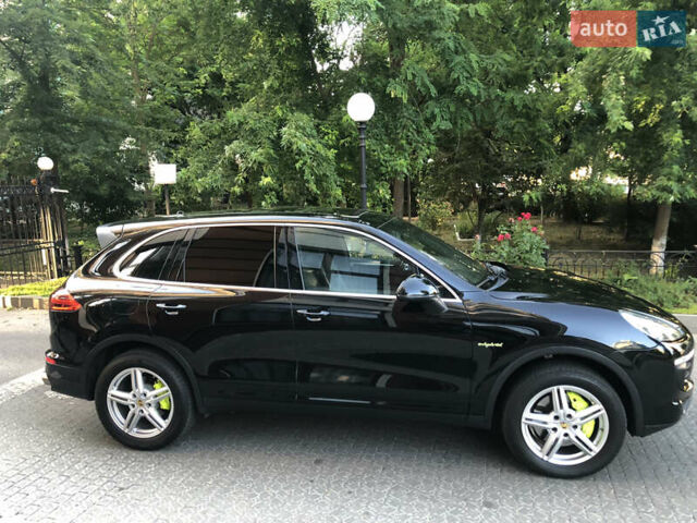 Черный Порше Каен, объемом двигателя 3 л и пробегом 110 тыс. км за 34000 $, фото 44 на Automoto.ua