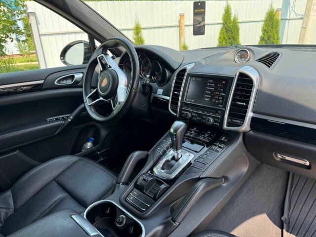 Черный Порше Каен, объемом двигателя 3 л и пробегом 170 тыс. км за 33500 $, фото 12 на Automoto.ua