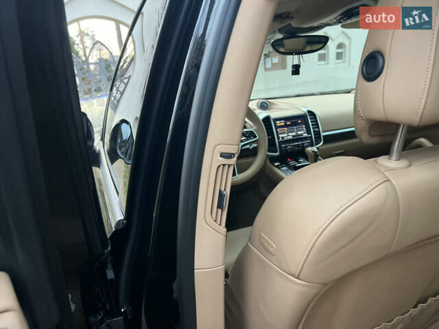 Черный Порше Каен, объемом двигателя 3.6 л и пробегом 274 тыс. км за 24950 $, фото 171 на Automoto.ua