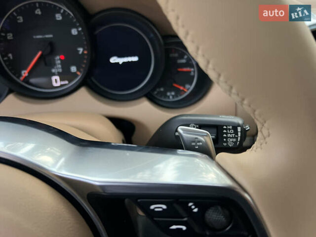 Черный Порше Каен, объемом двигателя 3.6 л и пробегом 274 тыс. км за 24950 $, фото 146 на Automoto.ua