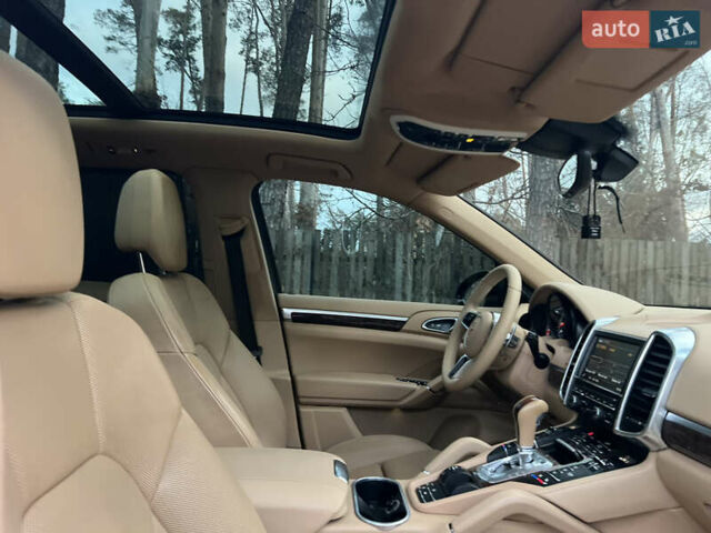 Черный Порше Каен, объемом двигателя 3.6 л и пробегом 274 тыс. км за 24950 $, фото 81 на Automoto.ua