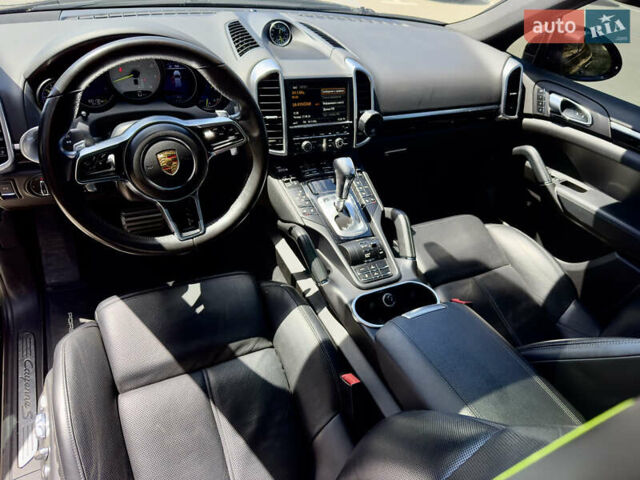 Черный Порше Каен, объемом двигателя 3 л и пробегом 101 тыс. км за 32000 $, фото 17 на Automoto.ua