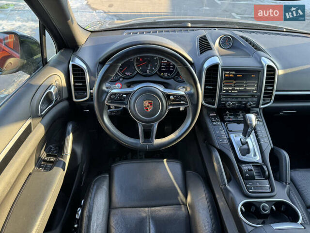 Чорний Порше Cayenne, об'ємом двигуна 3.6 л та пробігом 88 тис. км за 23950 $, фото 47 на Automoto.ua