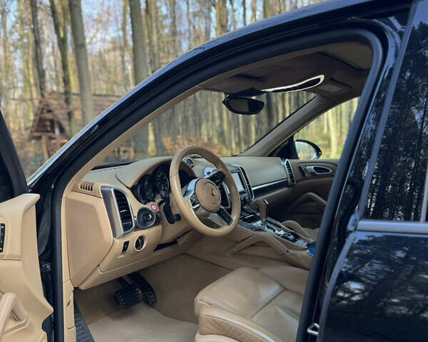 Чорний Порше Cayenne, об'ємом двигуна 3.6 л та пробігом 270 тис. км за 22500 $, фото 26 на Automoto.ua