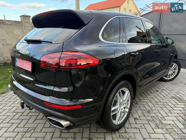 Черный Порше Каен, объемом двигателя 2.97 л и пробегом 170 тыс. км за 34500 $, фото 7 на Automoto.ua