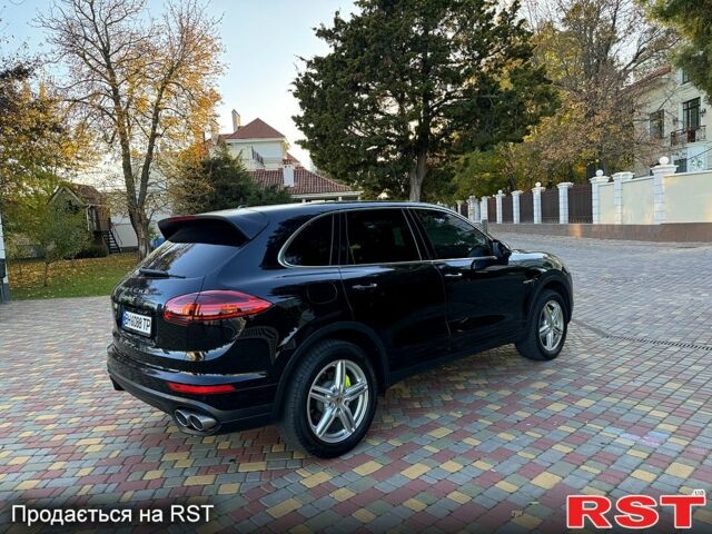 Чорний Порше Cayenne, об'ємом двигуна 3 л та пробігом 108 тис. км за 35300 $, фото 3 на Automoto.ua