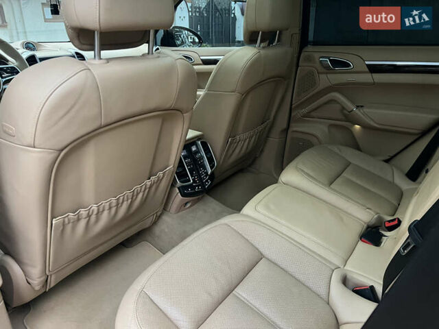 Черный Порше Каен, объемом двигателя 3.6 л и пробегом 274 тыс. км за 24950 $, фото 160 на Automoto.ua