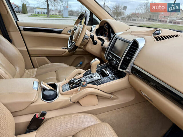 Чорний Порше Cayenne, об'ємом двигуна 3.6 л та пробігом 138 тис. км за 31000 $, фото 27 на Automoto.ua
