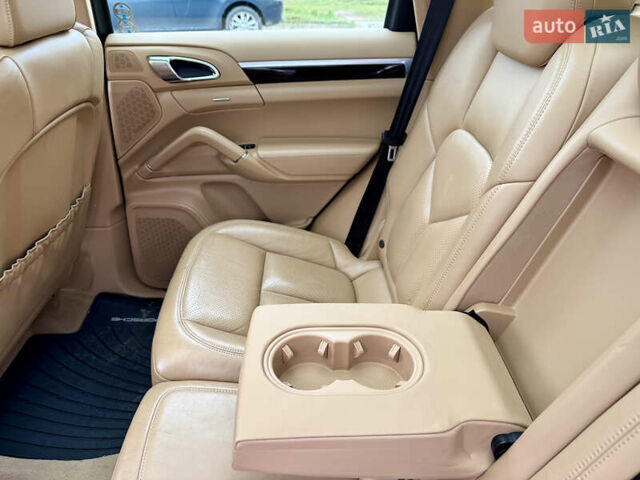 Чорний Порше Cayenne, об'ємом двигуна 3.6 л та пробігом 138 тис. км за 31000 $, фото 21 на Automoto.ua