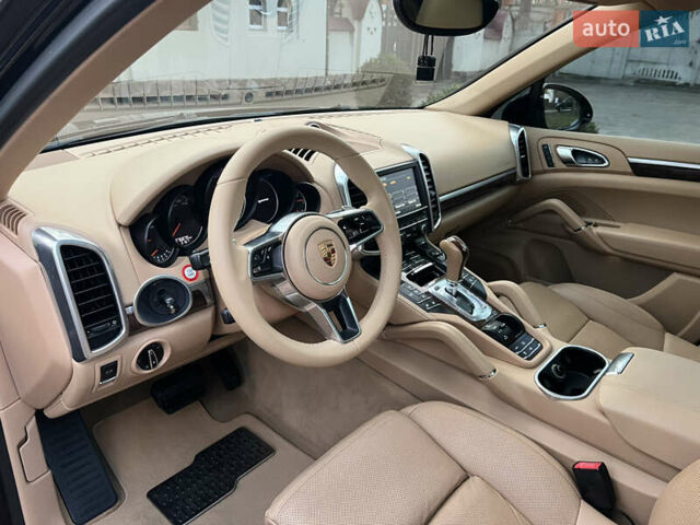 Черный Порше Каен, объемом двигателя 3.6 л и пробегом 274 тыс. км за 24950 $, фото 42 на Automoto.ua