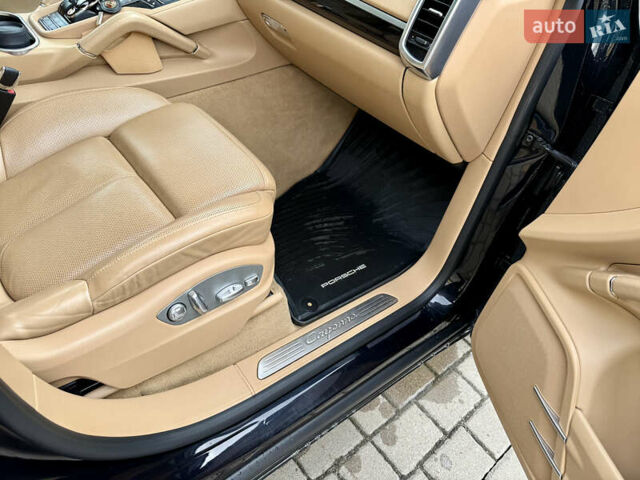 Чорний Порше Cayenne, об'ємом двигуна 3.6 л та пробігом 138 тис. км за 31000 $, фото 25 на Automoto.ua