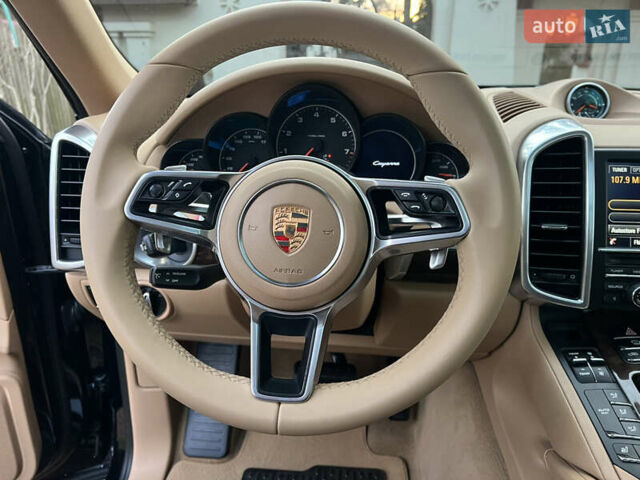 Черный Порше Каен, объемом двигателя 3.6 л и пробегом 274 тыс. км за 24950 $, фото 139 на Automoto.ua