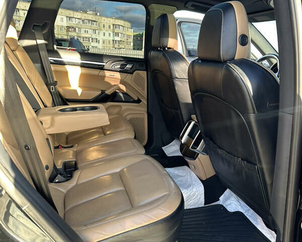 Черный Порше Каен, объемом двигателя 3 л и пробегом 170 тыс. км за 34999 $, фото 33 на Automoto.ua
