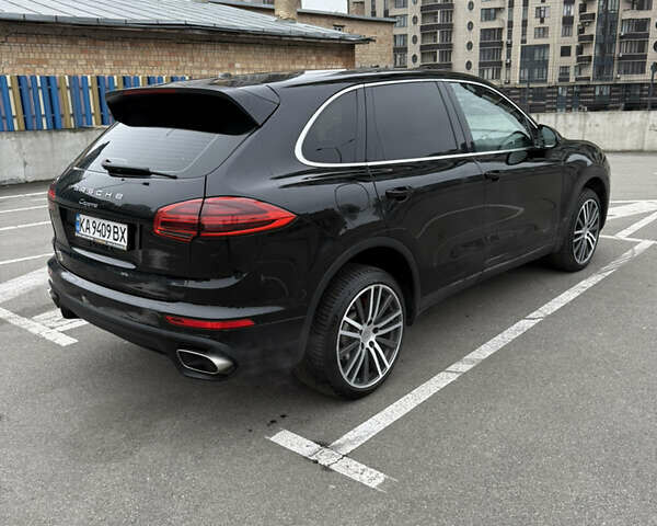 Черный Порше Каен, объемом двигателя 3.6 л и пробегом 222 тыс. км за 18000 $, фото 1 на Automoto.ua