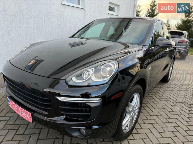Черный Порше Каен, объемом двигателя 2.97 л и пробегом 170 тыс. км за 34500 $, фото 1 на Automoto.ua