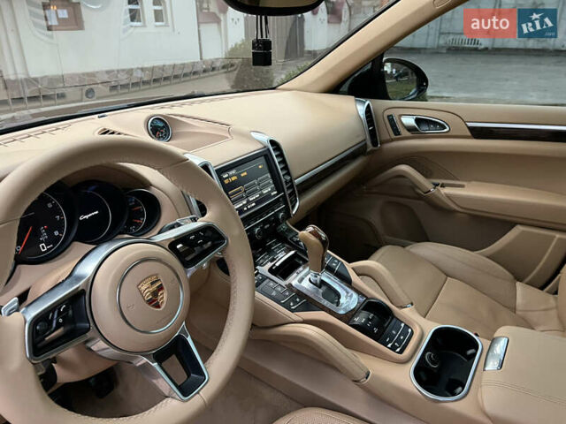 Черный Порше Каен, объемом двигателя 3.6 л и пробегом 274 тыс. км за 24950 $, фото 137 на Automoto.ua
