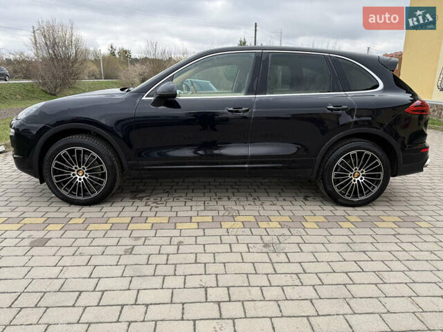 Черный Порше Каен, объемом двигателя 3.6 л и пробегом 134 тыс. км за 32000 $, фото 2 на Automoto.ua