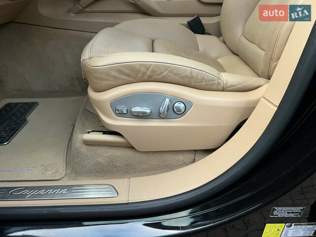 Черный Порше Каен, объемом двигателя 3.6 л и пробегом 274 тыс. км за 24950 $, фото 40 на Automoto.ua