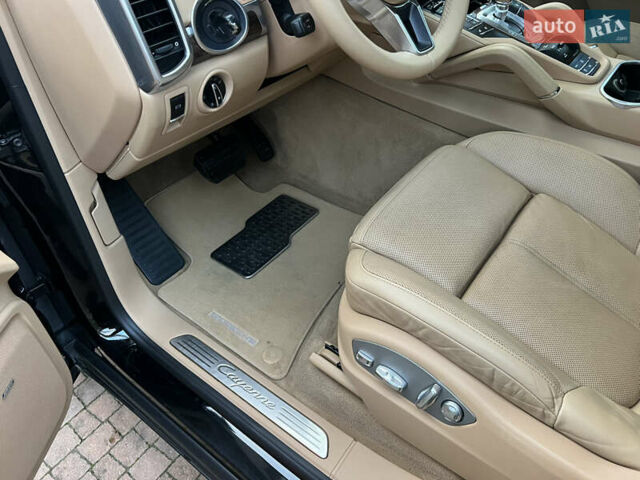 Черный Порше Каен, объемом двигателя 3.6 л и пробегом 274 тыс. км за 24950 $, фото 125 на Automoto.ua