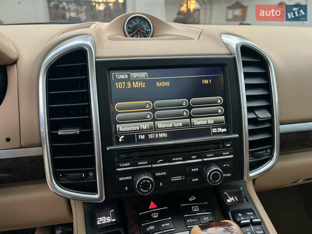 Черный Порше Каен, объемом двигателя 3.6 л и пробегом 274 тыс. км за 24950 $, фото 151 на Automoto.ua