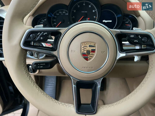 Черный Порше Каен, объемом двигателя 3.6 л и пробегом 274 тыс. км за 24950 $, фото 142 на Automoto.ua