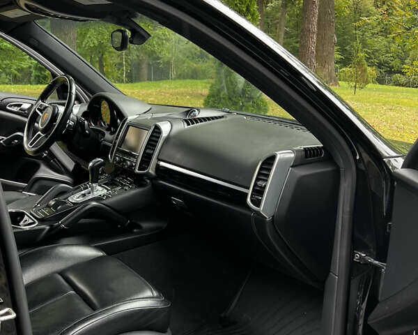 Черный Порше Каен, объемом двигателя 3.6 л и пробегом 201 тыс. км за 26900 $, фото 16 на Automoto.ua