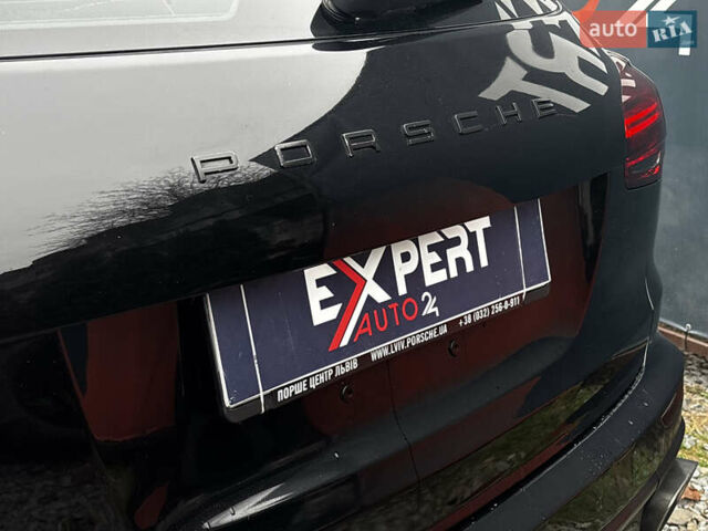 Черный Порше Каен, объемом двигателя 3.6 л и пробегом 100 тыс. км за 26500 $, фото 52 на Automoto.ua