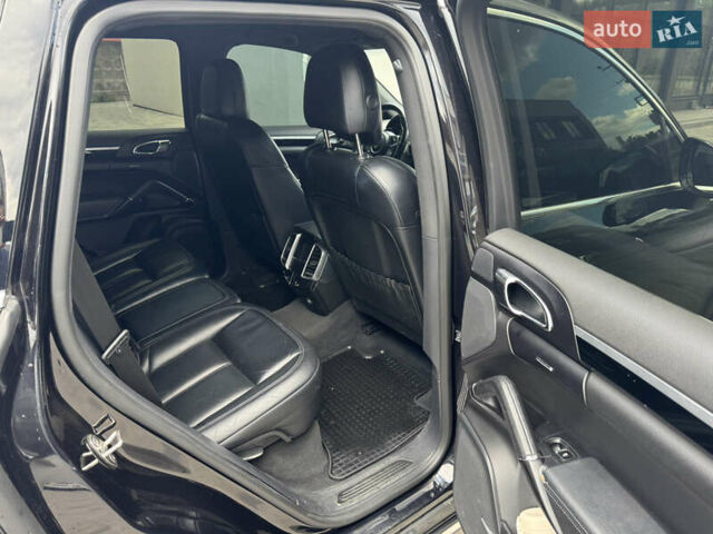 Чорний Порше Cayenne, об'ємом двигуна 2.97 л та пробігом 157 тис. км за 28900 $, фото 13 на Automoto.ua
