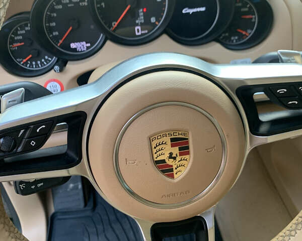 Чорний Порше Cayenne, об'ємом двигуна 2.97 л та пробігом 192 тис. км за 37500 $, фото 8 на Automoto.ua