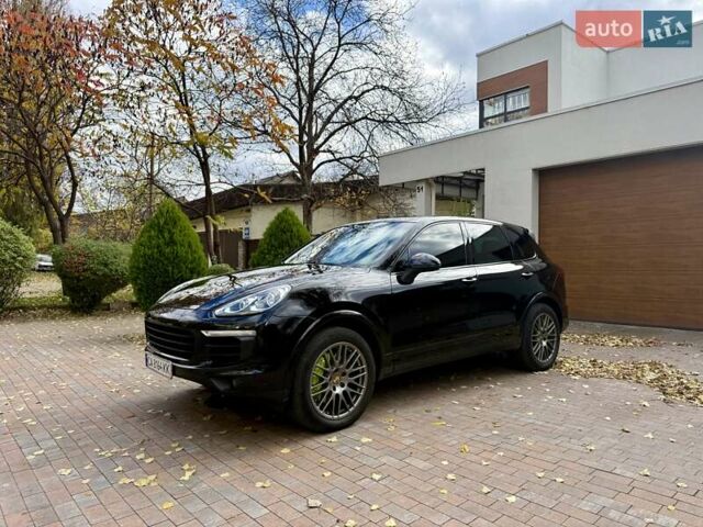 Черный Порше Каен, объемом двигателя 3 л и пробегом 140 тыс. км за 25900 $, фото 2 на Automoto.ua