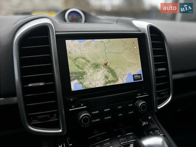 Черный Порше Каен, объемом двигателя 3.6 л и пробегом 100 тыс. км за 26500 $, фото 10 на Automoto.ua