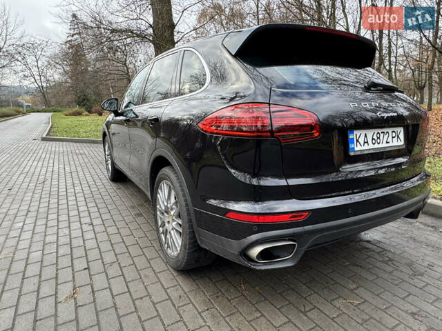 Черный Порше Каен, объемом двигателя 2.97 л и пробегом 249 тыс. км за 37000 $, фото 27 на Automoto.ua