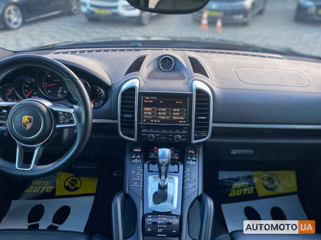 Чорний Порше Cayenne, об'ємом двигуна 3 л та пробігом 215 тис. км за 45990 $, фото 10 на Automoto.ua