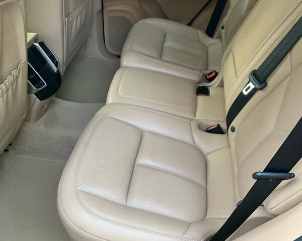 Чорний Порше Cayenne, об'ємом двигуна 2.97 л та пробігом 192 тис. км за 37500 $, фото 12 на Automoto.ua