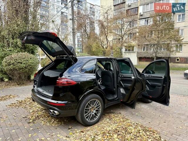 Черный Порше Каен, объемом двигателя 3 л и пробегом 140 тыс. км за 25900 $, фото 32 на Automoto.ua