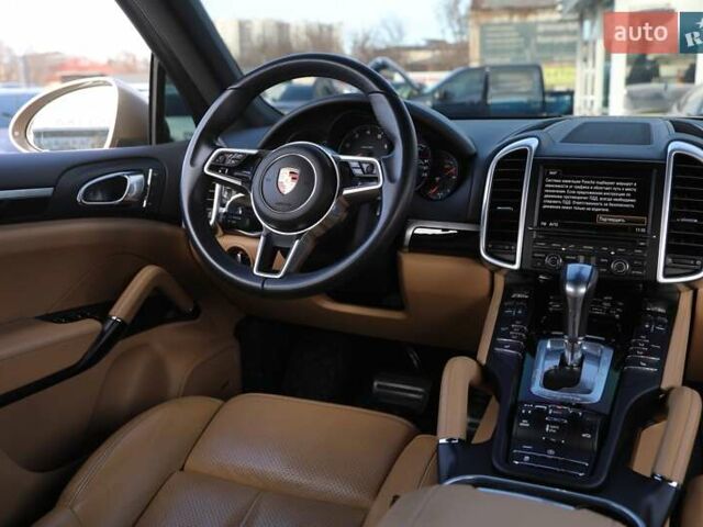 Чорний Порше Cayenne, об'ємом двигуна 3.6 л та пробігом 85 тис. км за 31000 $, фото 10 на Automoto.ua
