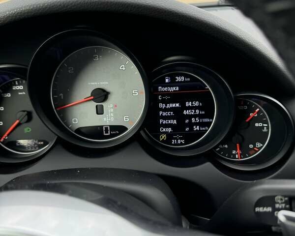Чорний Порше Cayenne, об'ємом двигуна 4.13 л та пробігом 225 тис. км за 47000 $, фото 6 на Automoto.ua