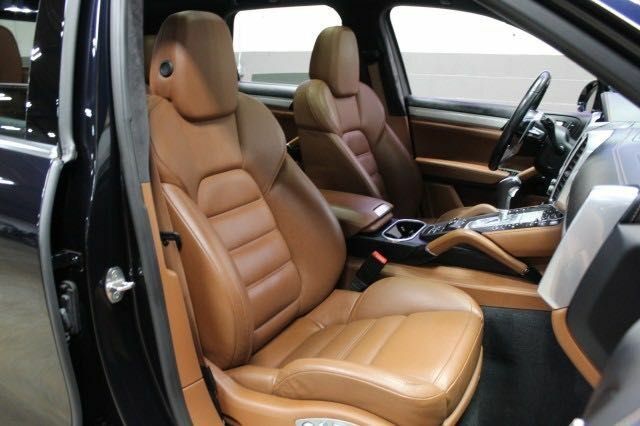 Черный Порше Каен, объемом двигателя 3.6 л и пробегом 132 тыс. км за 25500 $, фото 22 на Automoto.ua