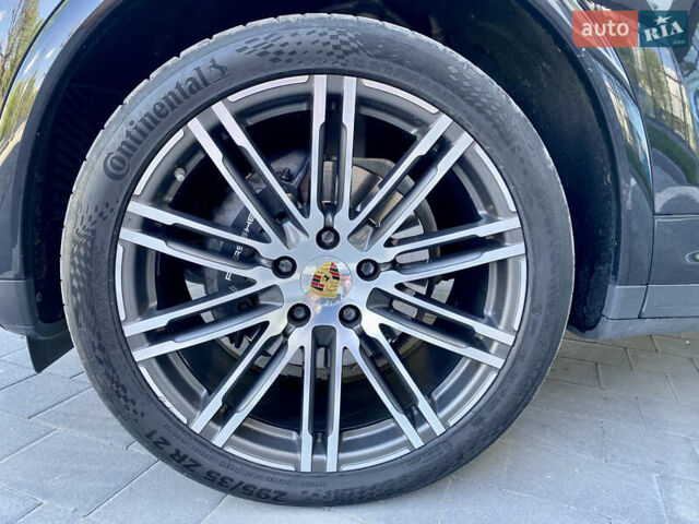 Чорний Порше Cayenne, об'ємом двигуна 2.97 л та пробігом 220 тис. км за 38500 $, фото 15 на Automoto.ua