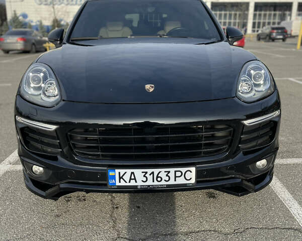 Чорний Порше Cayenne, об'ємом двигуна 3.6 л та пробігом 169 тис. км за 23400 $, фото 4 на Automoto.ua